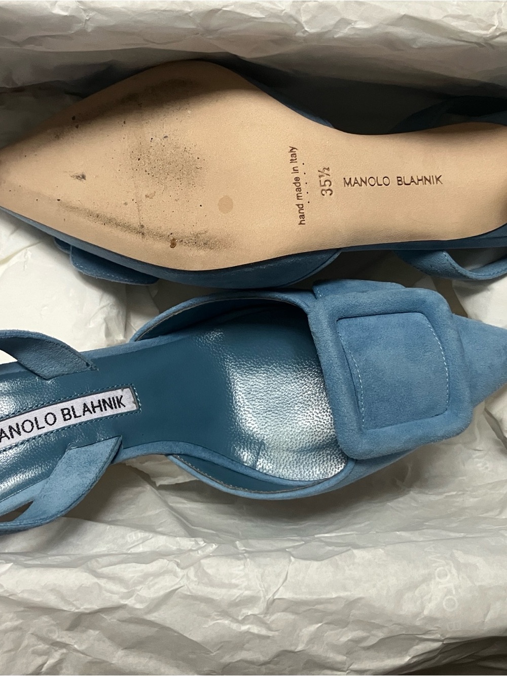 Manolo Blahnik Powder Blue Suede kitten heels - Picture 4 of 6